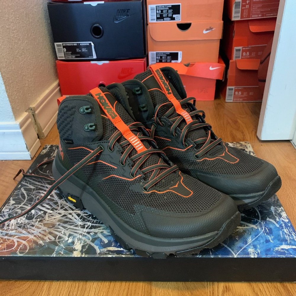 HOKA ONE ONE TOA - M 10.0/W 11.5